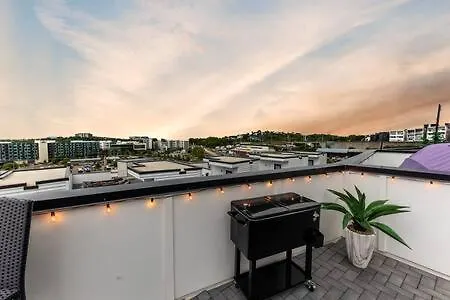 Holiday home The Willow - Rooftop Lounge With Skyline Views Nashville United States