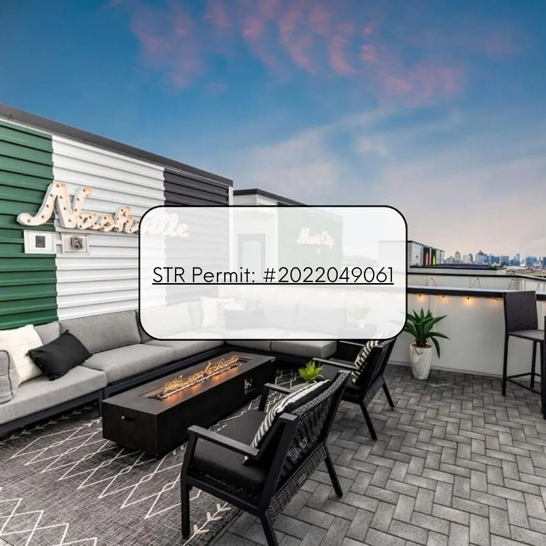 The Willow - Rooftop Lounge With Skyline Views location